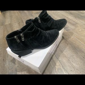 Blowfish Booties size 8